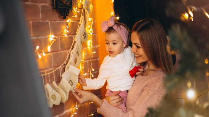 Outdoor Christmas Lights with Kids in the Mix: What Actually Works for Busy Families